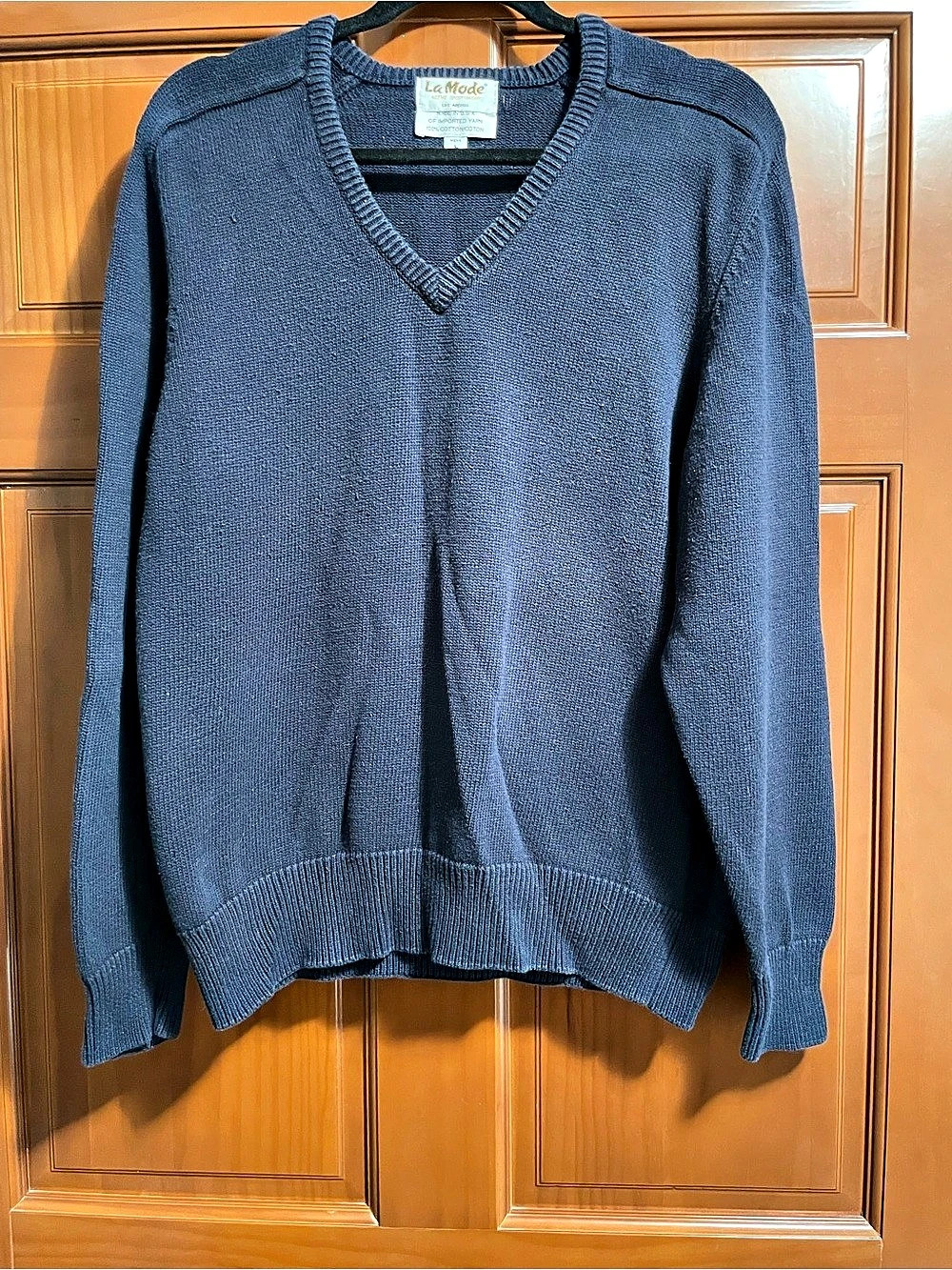 Vintage Mid 1980’s La Mode Men's Blue Cotton V-Neck Size Large